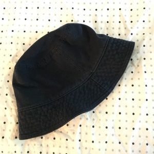 Gap Bucket Hat